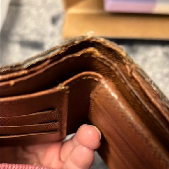 Louis Vuitton Brown and Gold Wallet - Picture 4 of 4